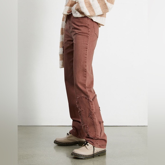 PacSun Flower Patch 90’s Boyfriend Jeans - Picture 14 of 16